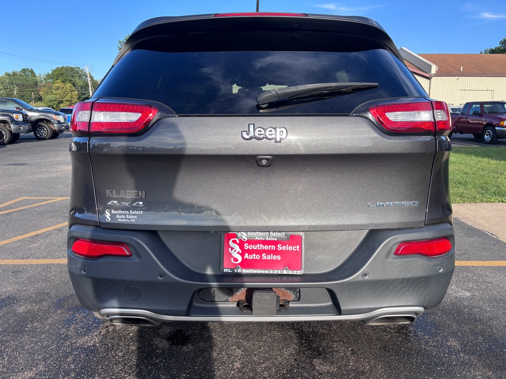 Photo 7 of this JEEP CHEROKEE