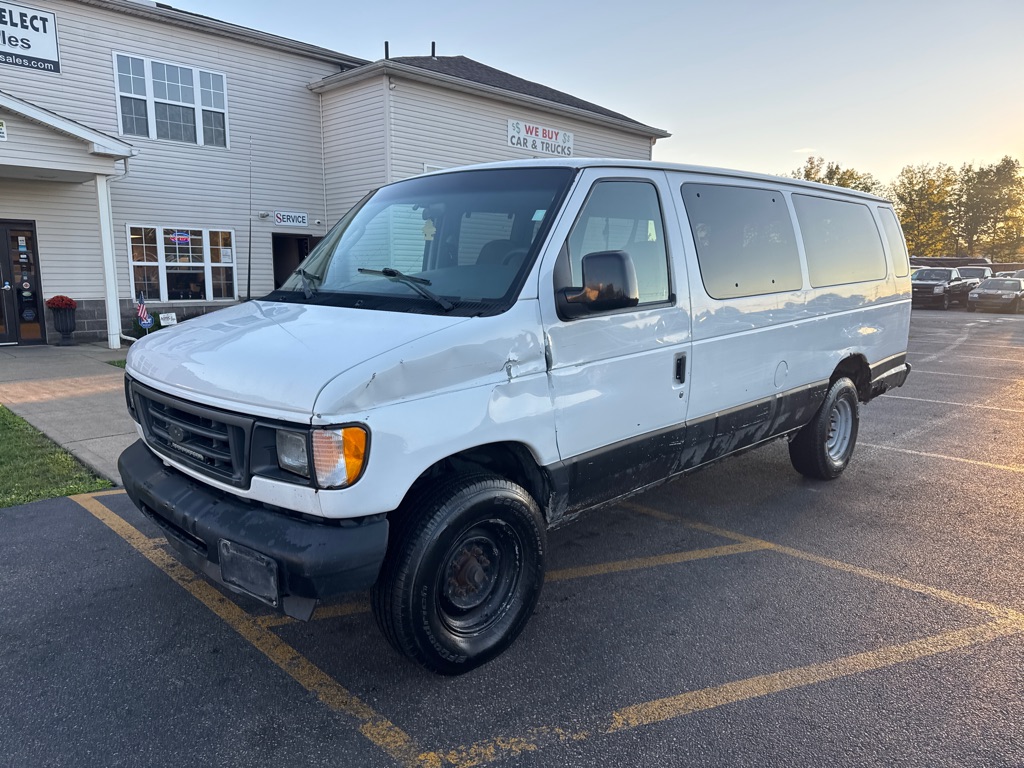 Photo 2 of this FORD E-SERIES