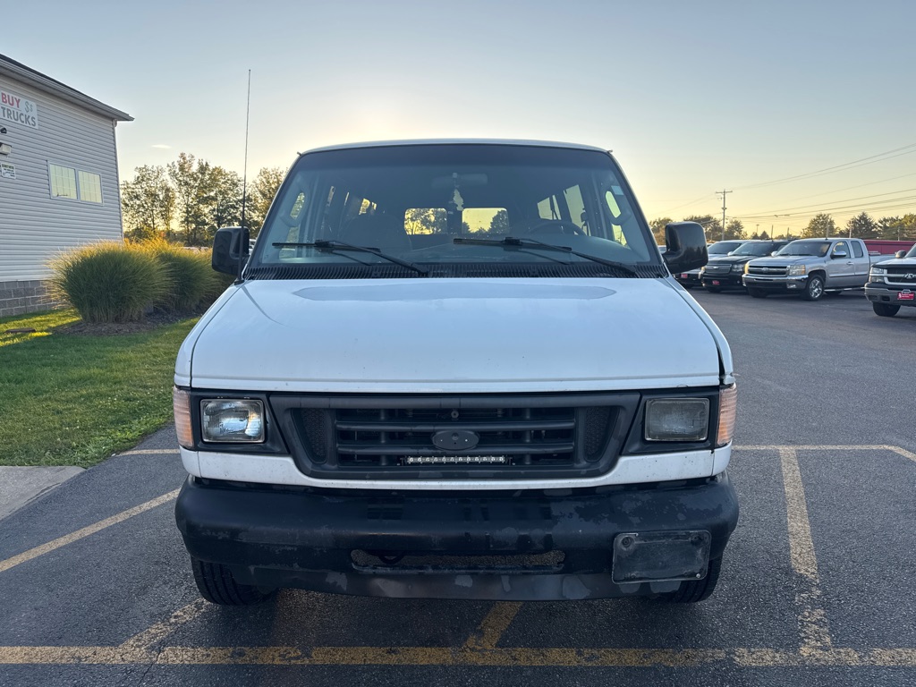 Photo 3 of this FORD E-SERIES