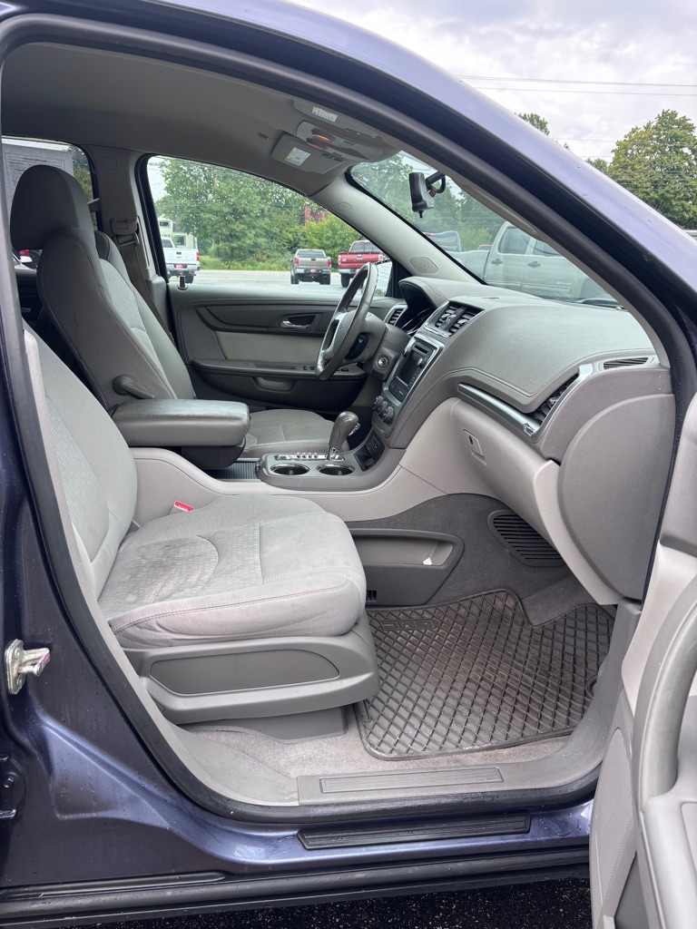 Photo 11 of this GMC ACADIA