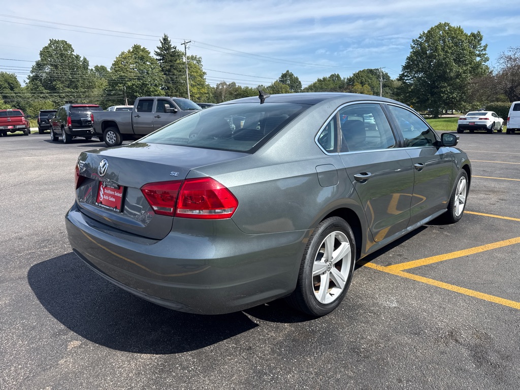 Photo 6 of this VOLKSWAGEN PASSAT