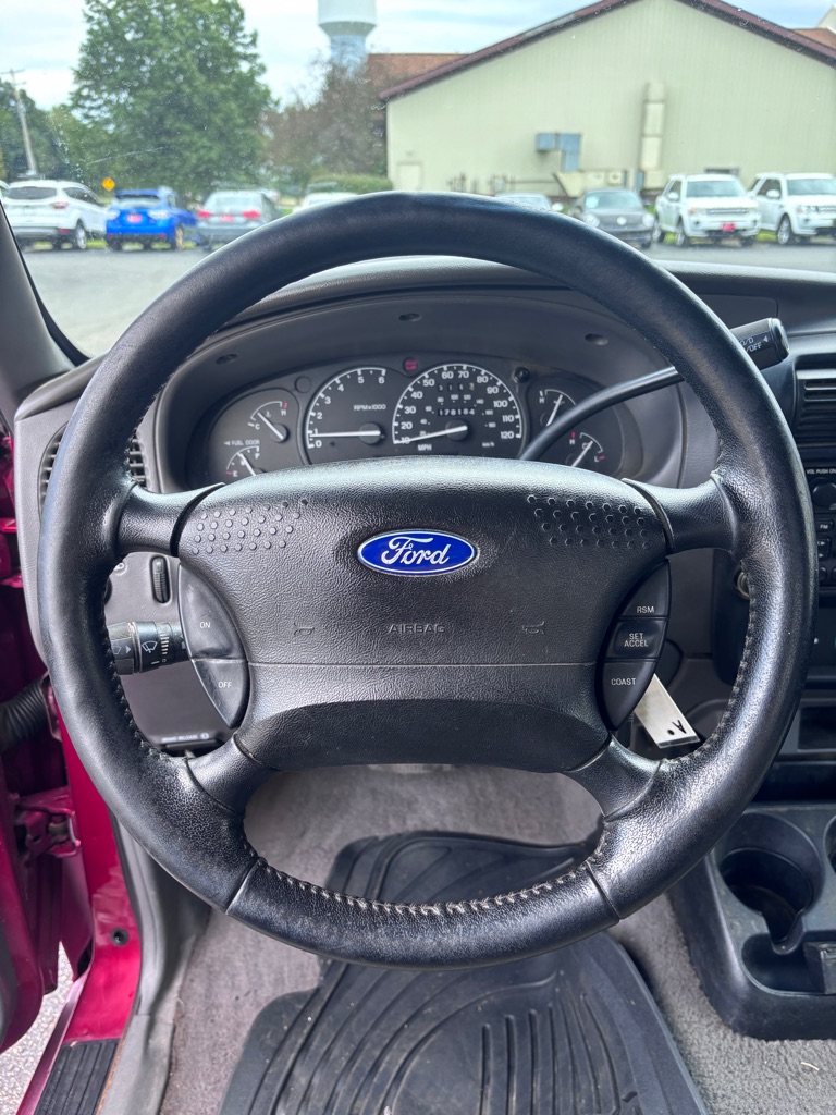 Photo 15 of this FORD RANGER