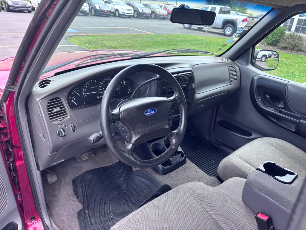 Photo 13 of this FORD RANGER