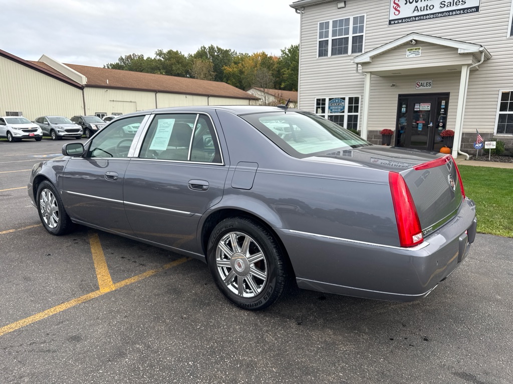 Photo 8 of this CADILLAC DTS