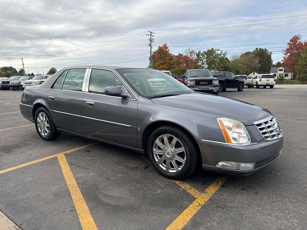Photo 4 of this CADILLAC DTS