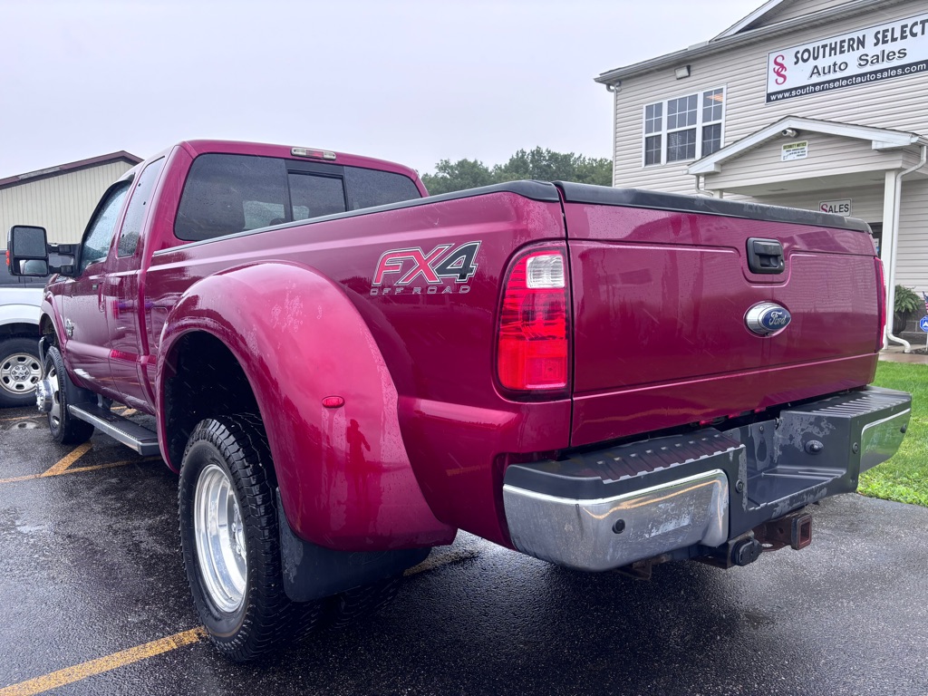 Photo 8 of this FORD F-350 SUPER DUT
