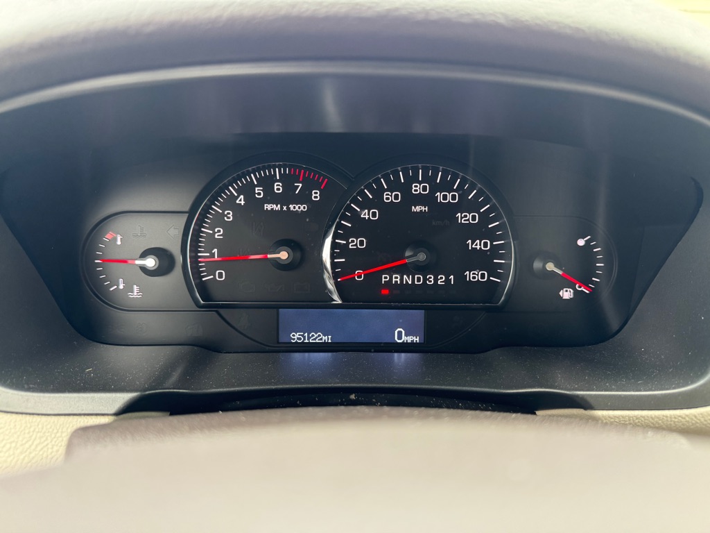 Photo 16 of this CADILLAC DTS