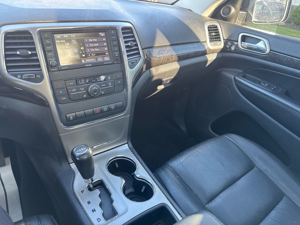Photo 17 of this JEEP GRAND CHEROKEE