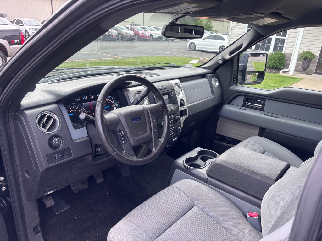 Photo 14 of this FORD F-150