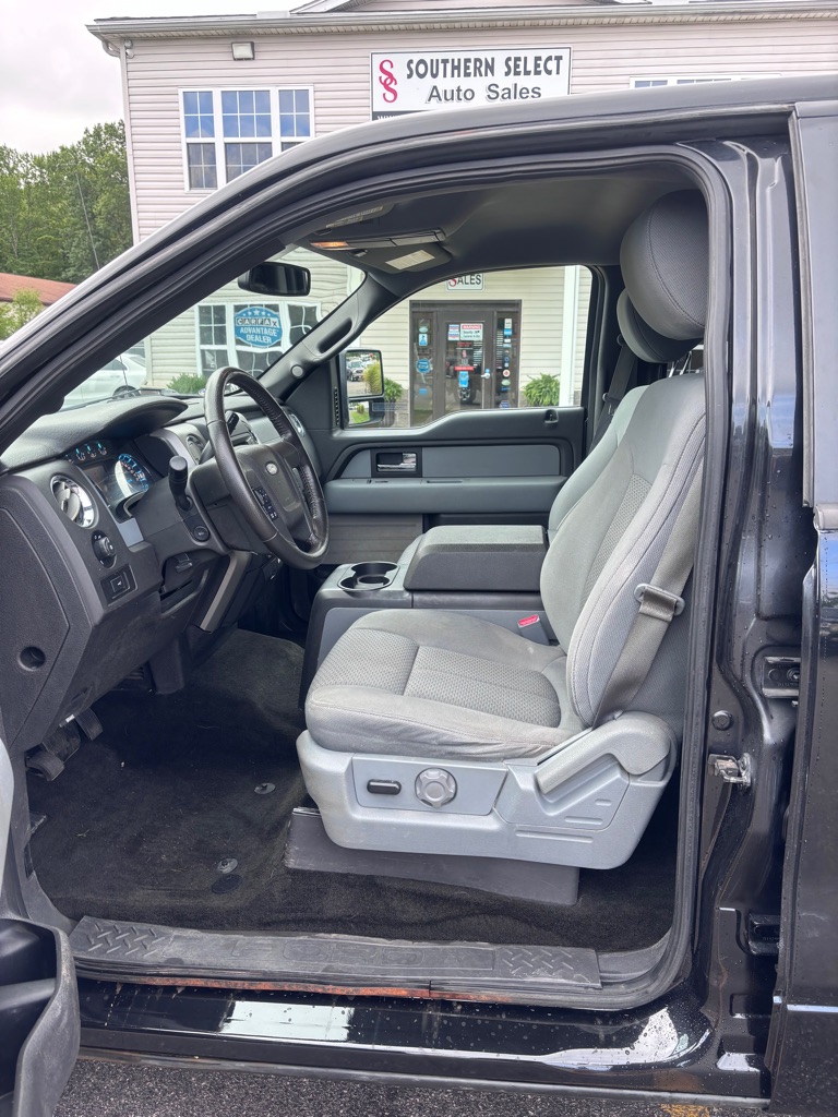 Photo 10 of this FORD F-150