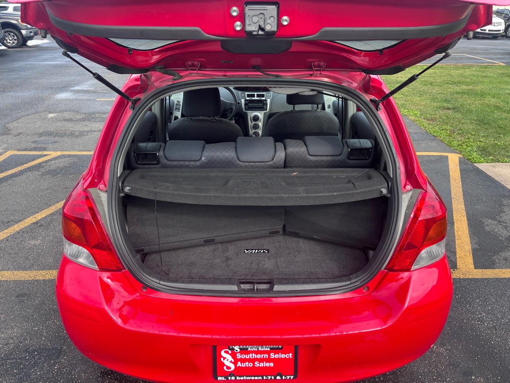 Photo 13 of this TOYOTA YARIS