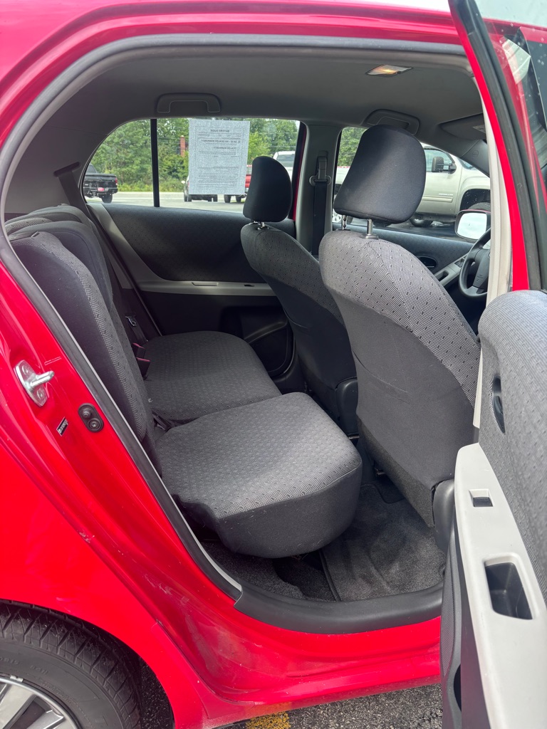 Photo 12 of this TOYOTA YARIS
