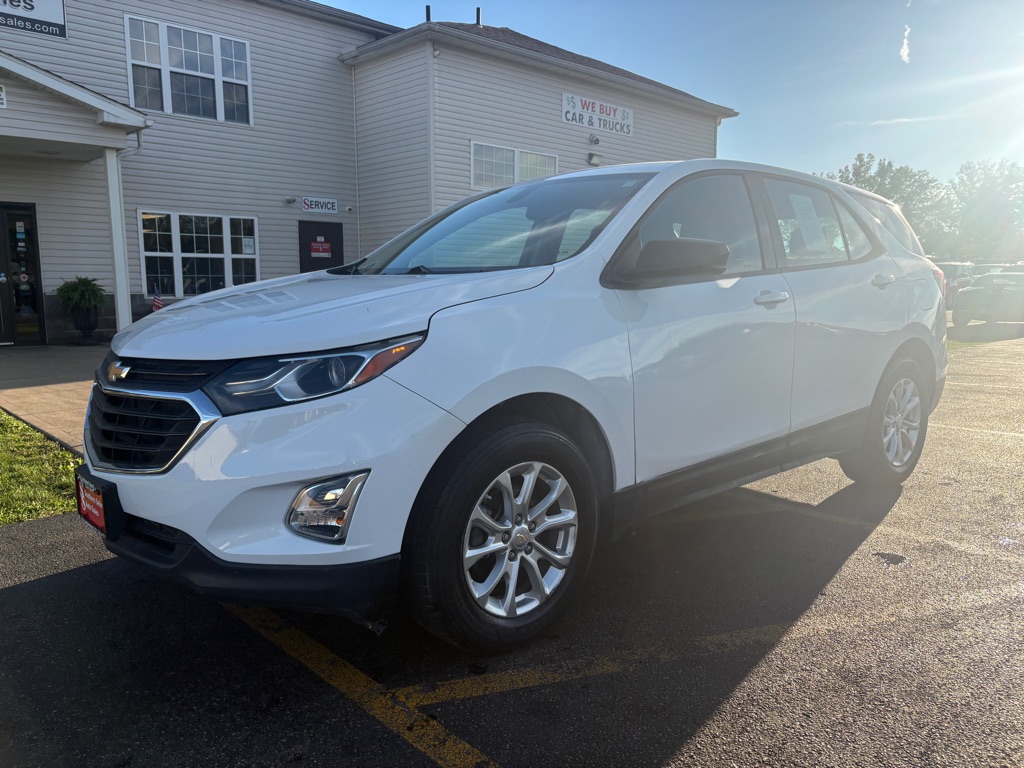 Photo 2 of this CHEVROLET EQUINOX