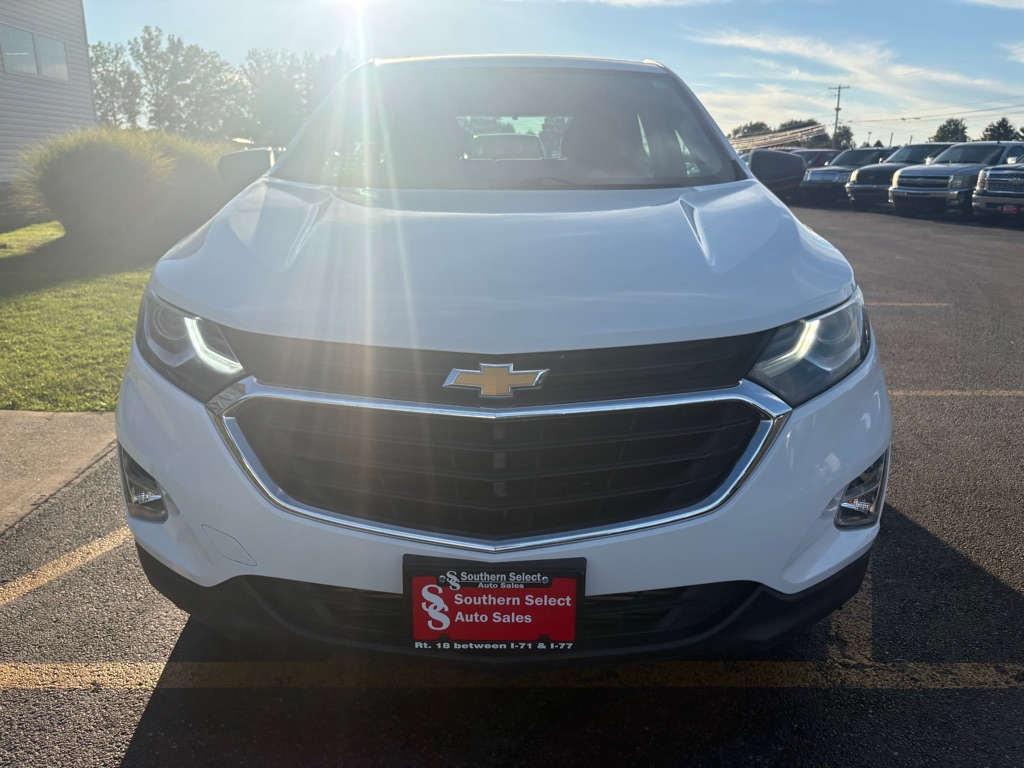Photo 3 of this CHEVROLET EQUINOX