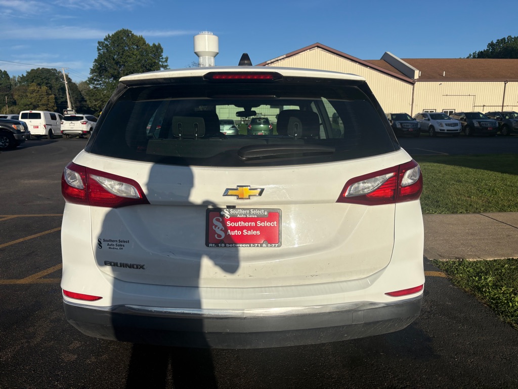 Photo 7 of this CHEVROLET EQUINOX