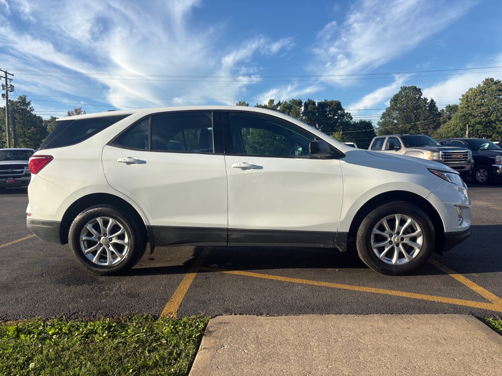 Photo 5 of this CHEVROLET EQUINOX