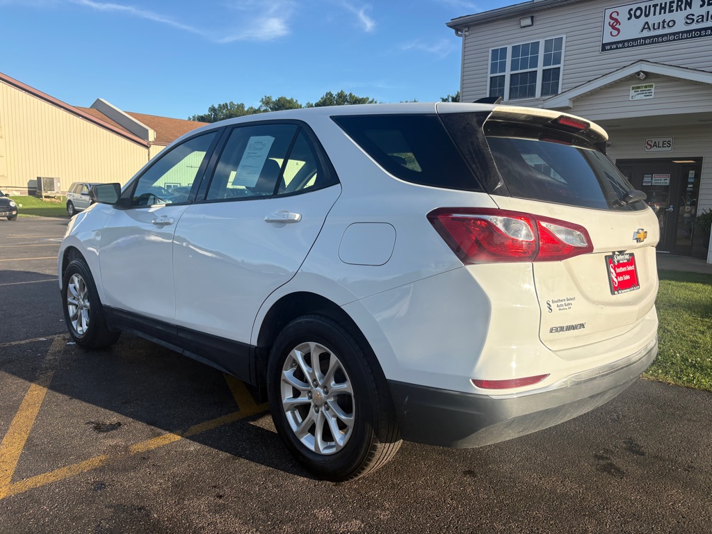 Photo 8 of this CHEVROLET EQUINOX