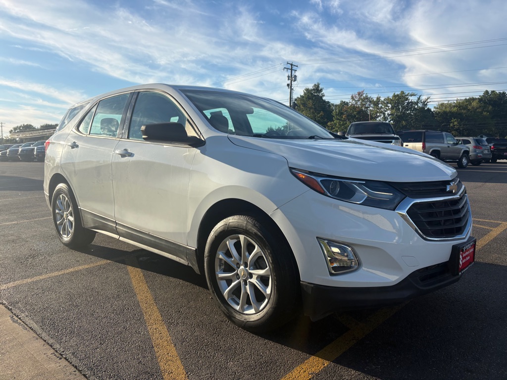 Photo 4 of this CHEVROLET EQUINOX