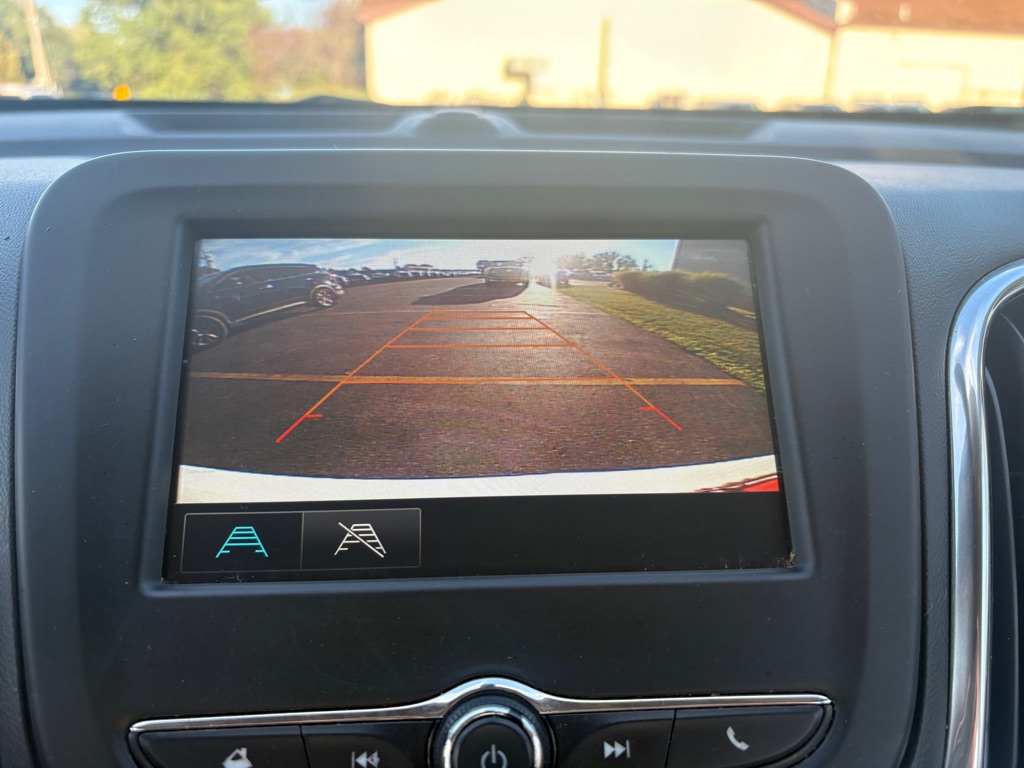 Photo 16 of this CHEVROLET EQUINOX