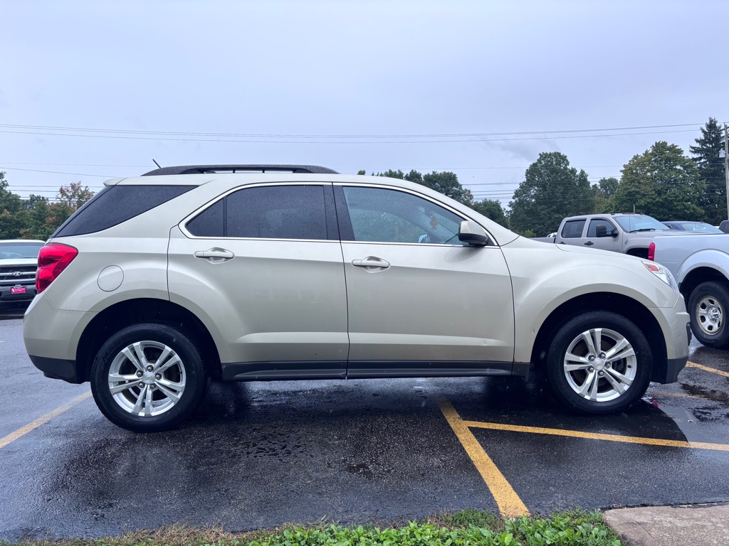 Photo 5 of this CHEVROLET EQUINOX