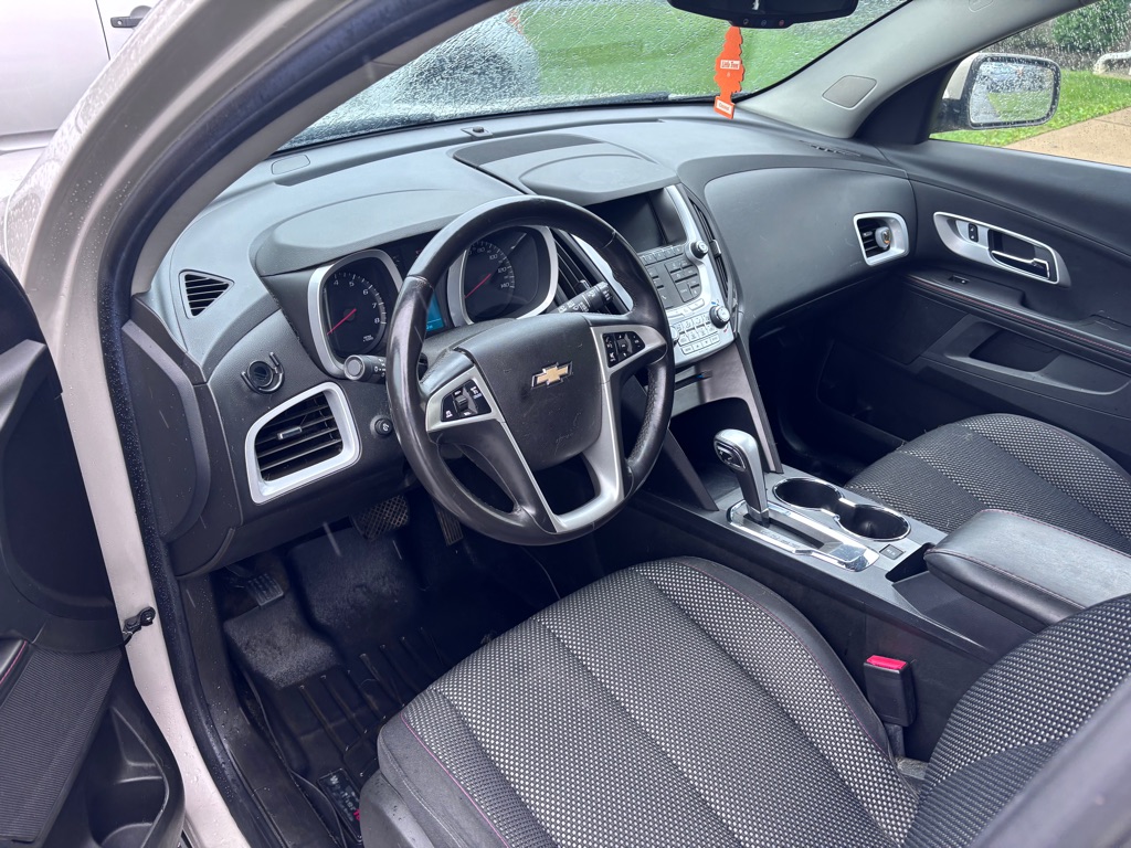 Photo 14 of this CHEVROLET EQUINOX
