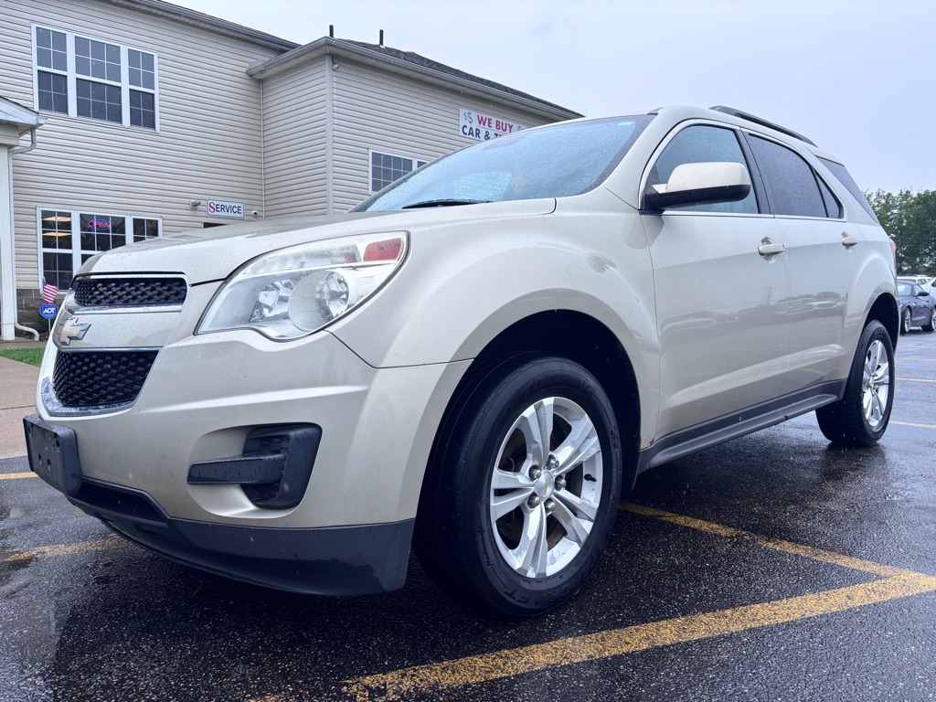 Photo 2 of this CHEVROLET EQUINOX