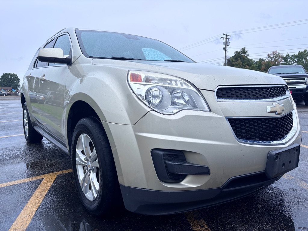 Photo 4 of this CHEVROLET EQUINOX