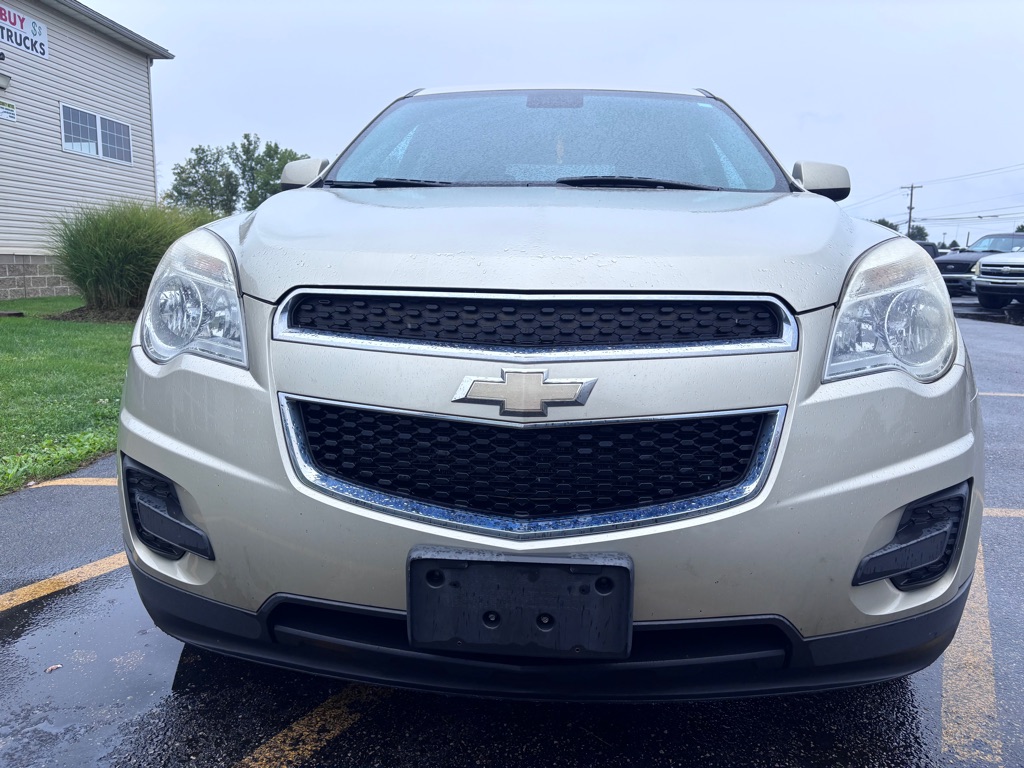 Photo 3 of this CHEVROLET EQUINOX