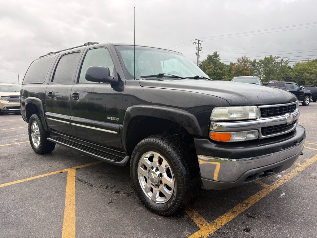 Photo 4 of this CHEVROLET SUBURBAN