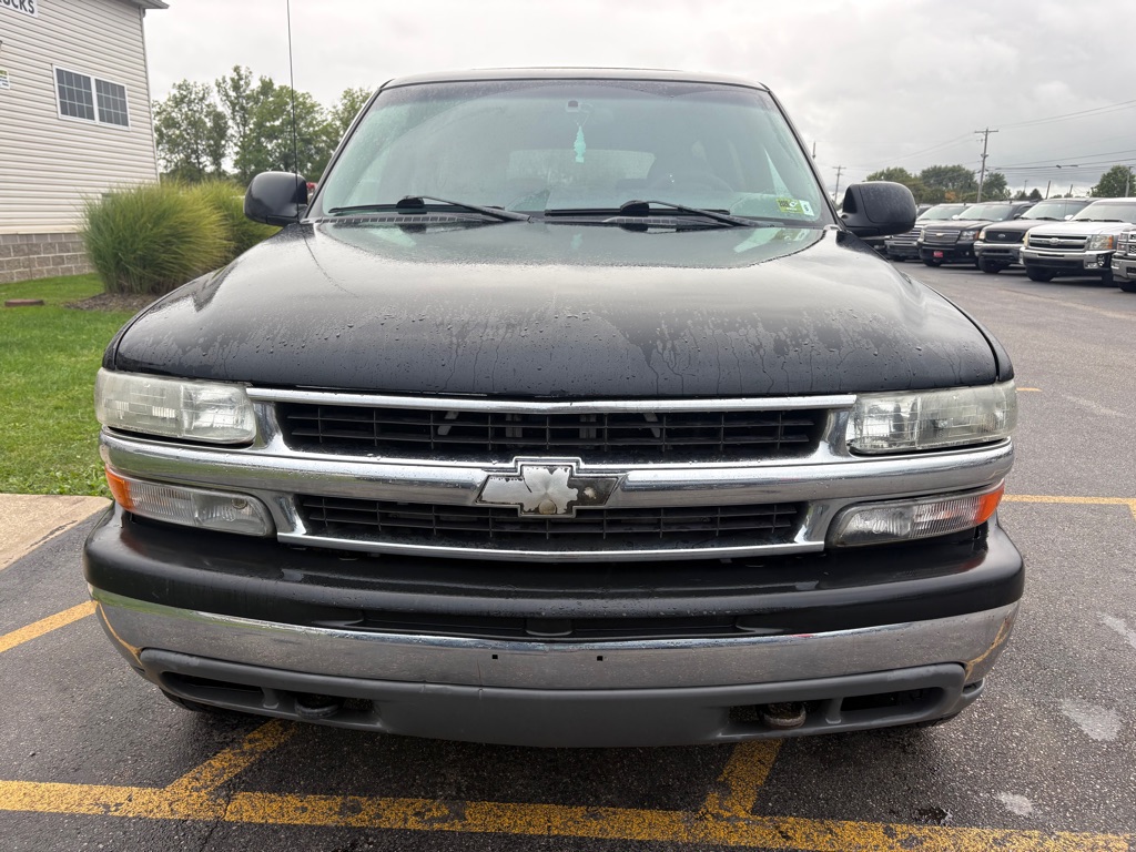 Photo 3 of this CHEVROLET SUBURBAN