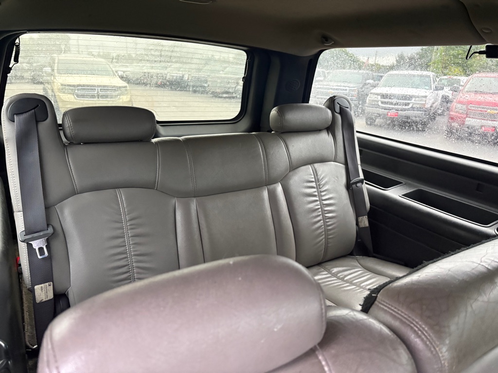 Photo 13 of this CHEVROLET SUBURBAN
