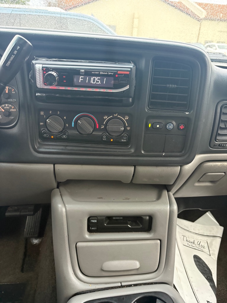 Photo 16 of this CHEVROLET SUBURBAN