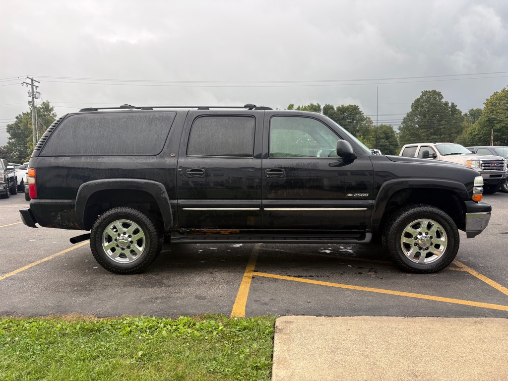 Photo 5 of this CHEVROLET SUBURBAN