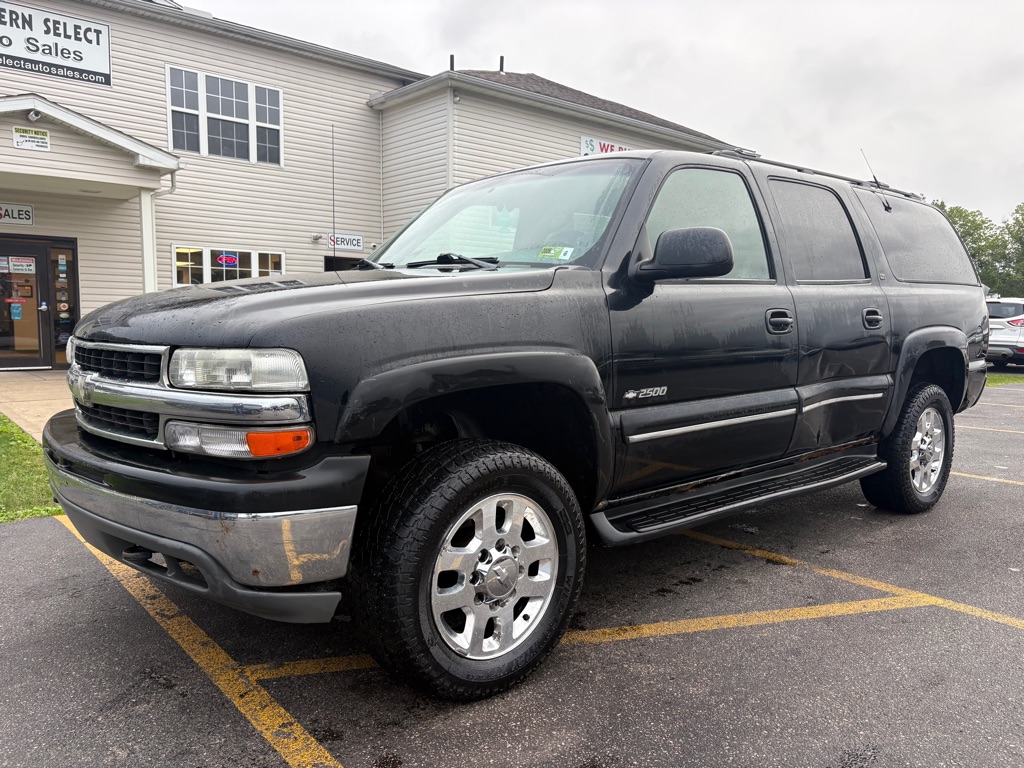 Photo 2 of this CHEVROLET SUBURBAN