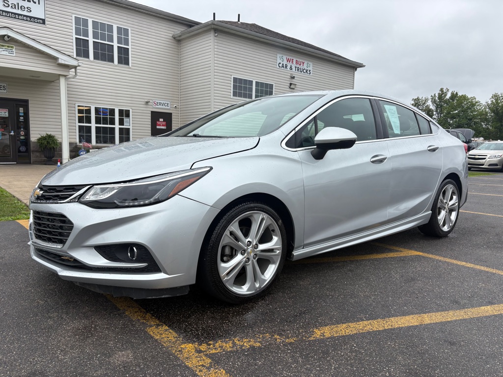 Photo 2 of this CHEVROLET CRUZE