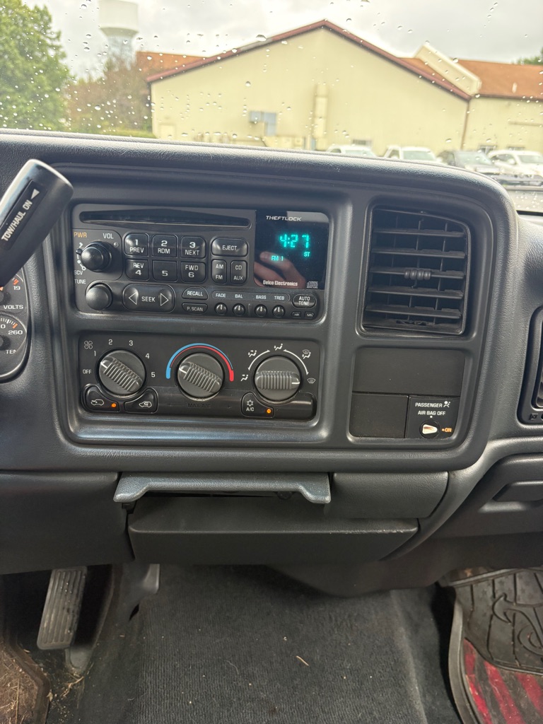Photo 15 of this CHEVROLET SILVERADO 1500