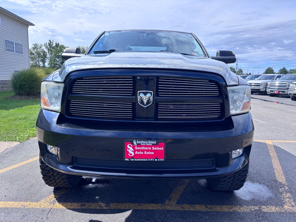 Photo 3 of this RAM 1500