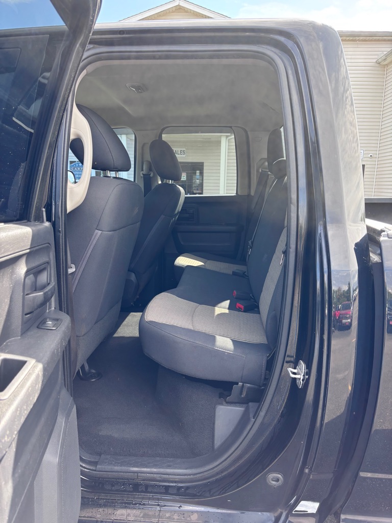 Photo 11 of this RAM 1500