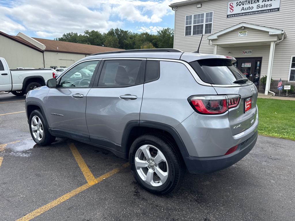 Photo 8 of this JEEP COMPASS