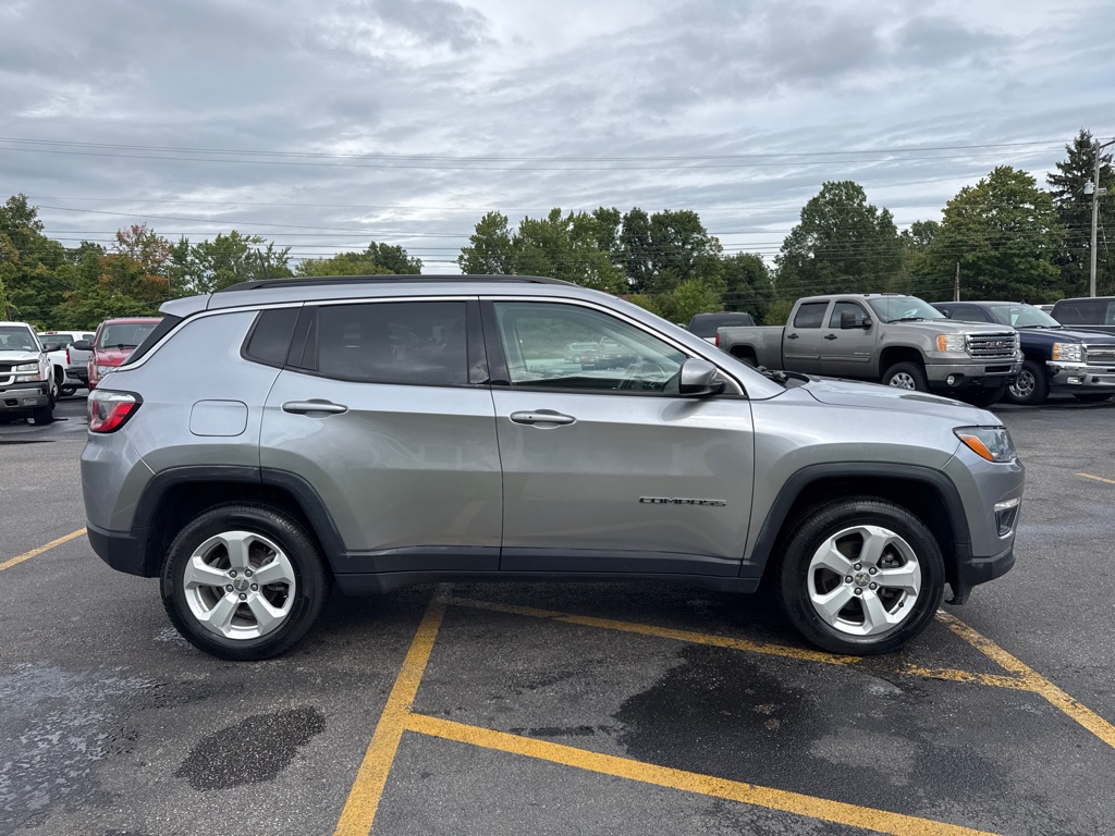 Photo 5 of this JEEP COMPASS