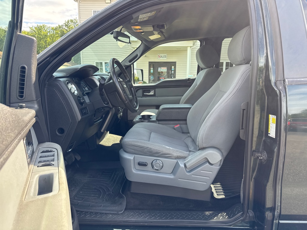 Photo 12 of this FORD F-150