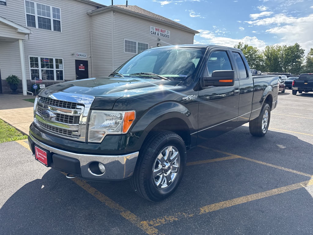 Photo 2 of this FORD F-150
