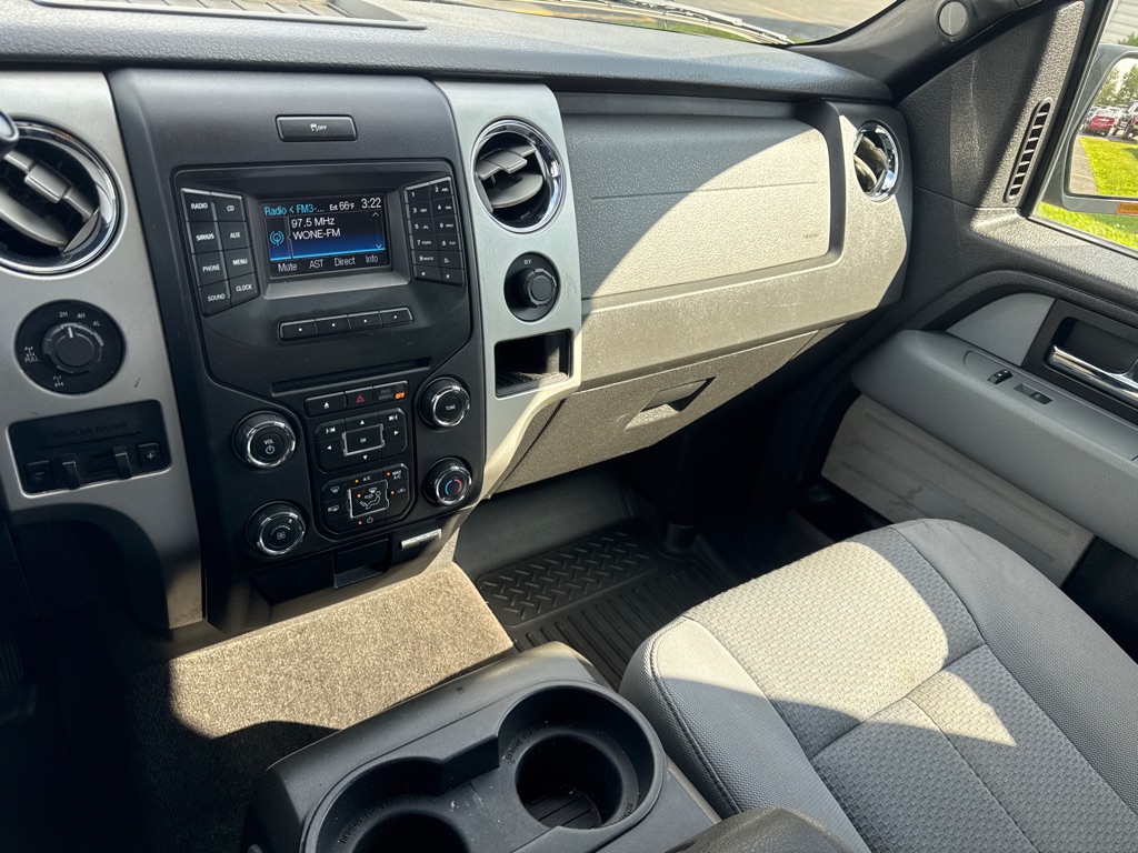 Photo 17 of this FORD F-150