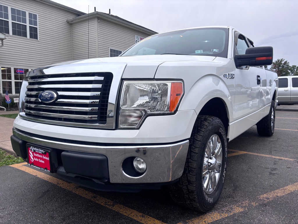 Photo 2 of this FORD F-150