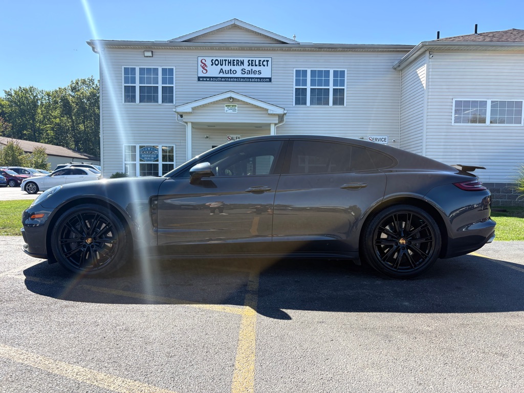 2019 PORSCHE PANAMERA