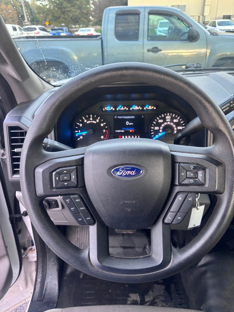 Photo 14 of this FORD F-150