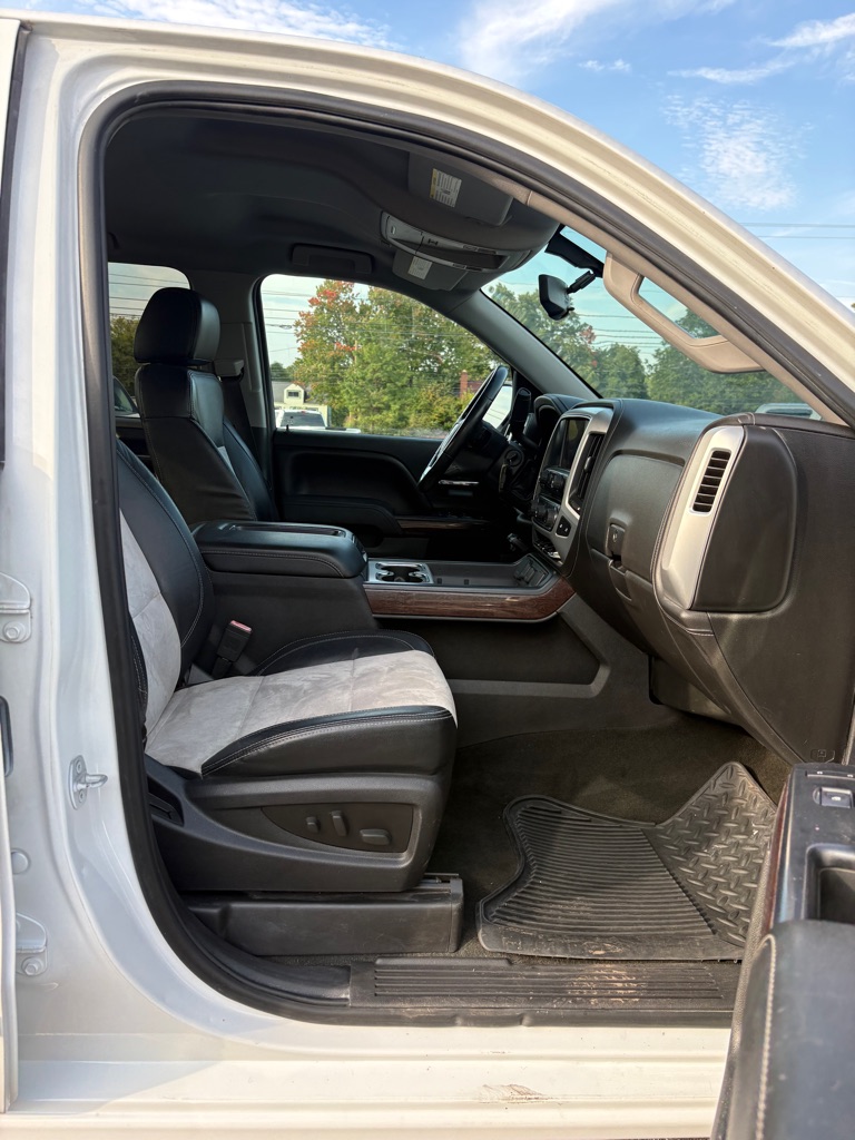 Photo 12 of this GMC SIERRA 1500