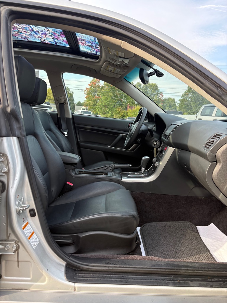 Photo 11 of this SUBARU OUTBACK