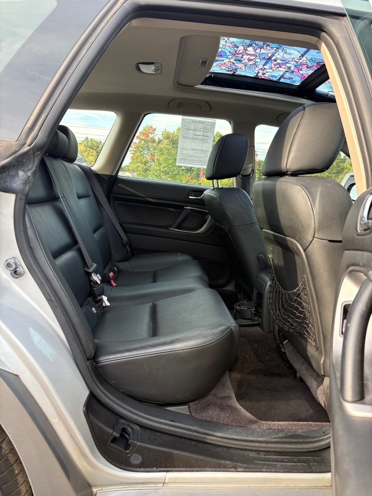 Photo 12 of this SUBARU OUTBACK