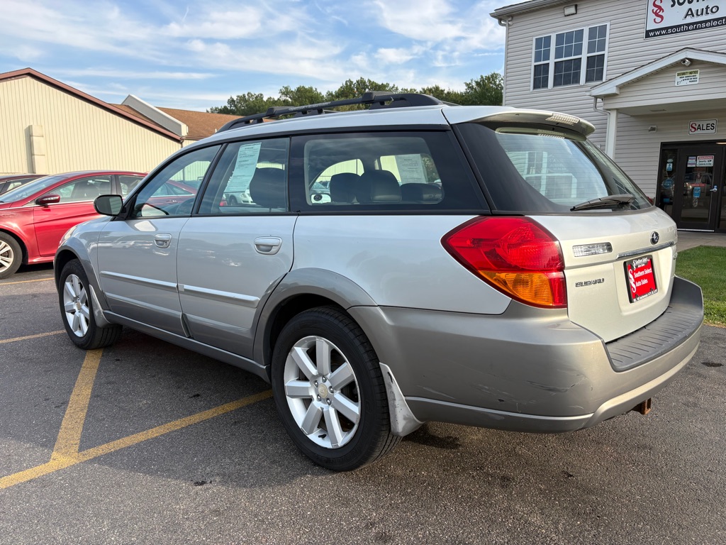 Photo 8 of this SUBARU OUTBACK